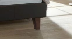 Bett "Jorgen" -Bettbezüge Verkäufe 2024 bett jorgen dunkel massivholzfuesse