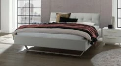 Bett "Liene" 24 Bett "Liene" -Bettbezüge Verkäufe 2024 bett liene echtleder hellgrau