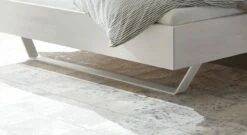 Bett "Maldova" -Bettbezüge Verkäufe 2024 bett maldova weiss stahlkufen