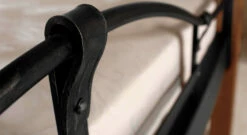 Bett "Sinja" -Bettbezüge Verkäufe 2024 bett sinja metall verzierung rustikal gr