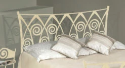 Bett "Trojan" -Bettbezüge Verkäufe 2024 bett trojan extravagant kopfteil handgeschmiedet gr