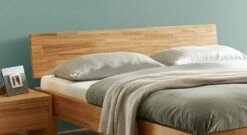 Bett "Varion" -Bettbezüge Verkäufe 2024 bett varion kopfteil geneigt massiv