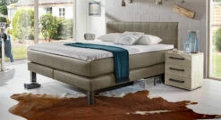 Boxspringbett "Kastilia" -Bettbezüge Verkäufe 2024 boxspringbett kastilia luxus kunstleder taupe gr