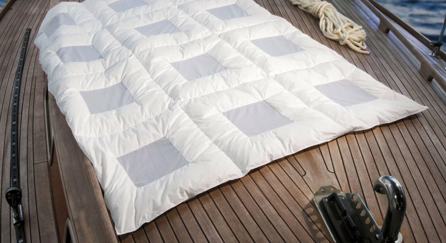 Daunen-Bettdecke "clima Balance Comfort Light" 3 Daunen-Bettdecke "clima Balance Comfort Light"