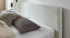 HOMELIV. Stauraumbett "Calypso" -Bettbezüge Verkäufe 2024 homeliv bett calypso kopfteil gepolstert 1