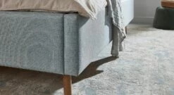 HOMELIV. Bett "Calypso" Stoff Luis -Bettbezüge Verkäufe 2024 homeliv bett calypso stoff luis gepolstert rahmen 1