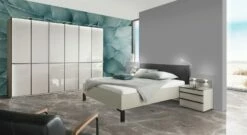 Bett "Loyd" 13 Bett "Loyd" -Bettbezüge Verkäufe 2024 komplett schlafzimmer loyd drehtueren kleiderschrank modern