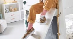 LIFETIME Kinderbett "Play Tower" -Bettbezüge Verkäufe 2024 lifetime kinderbett play tower spielplanke seil