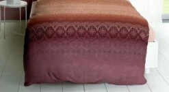 Mako-Satin-Bettwäsche "Berry Oriental" 6 Mako-Satin-Bettwäsche "Berry Oriental" -Bettbezüge Verkäufe 2024 mako satin bettwaesche berry oriental edlem farbverlauf