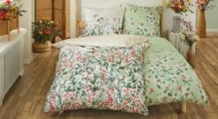 Kleine Wolke Mako-Satin-Bettwäsche "Jardin" -Bettbezüge Verkäufe 2024 mako satin bettwaesche kleine wolke jardin bezauberndes florales muster