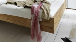 Bett "Rosso" -Bettbezüge Verkäufe 2024 massivholzbett rosso eckverbindungen hochwertig verarbeitet gross