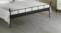 Bett "Odria" -Bettbezüge Verkäufe 2024 metallbett odria fussteil moderne optik gr
