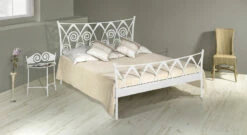 Bett "Trojan" -Bettbezüge Verkäufe 2024 metallbett trojan weiss silber gewischt gr