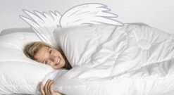 SCHLAFSTIL Kamelhaar-Flaum-Bettdecke "N500" Extra Leicht